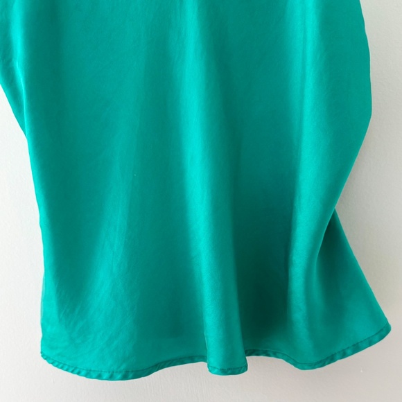 Avon‎ Green Silk Tank Top - Picture 2 of 8